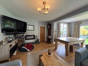 Living Room- click for photo gallery